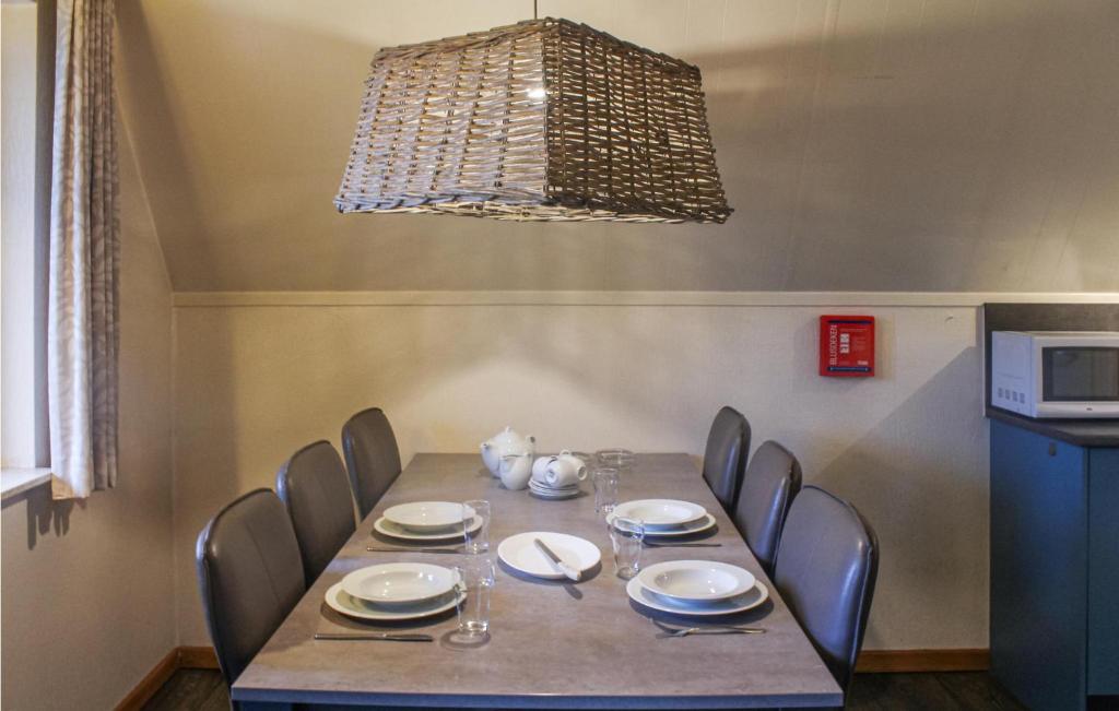 Nice Home In Gramsbergen With 3 Bedrooms, Wifi And Indoor Swimming Pool photo 3