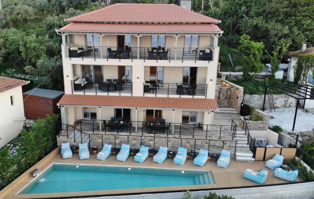 KaLLiA SUITES- CHOREFTO photo 2