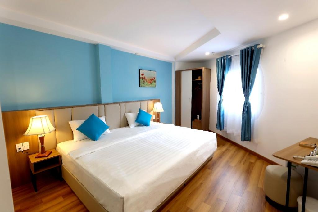 Двухместный (Superior Twin Room with City View - Free 01 laundry set/night), Sogo Hotel Saigon