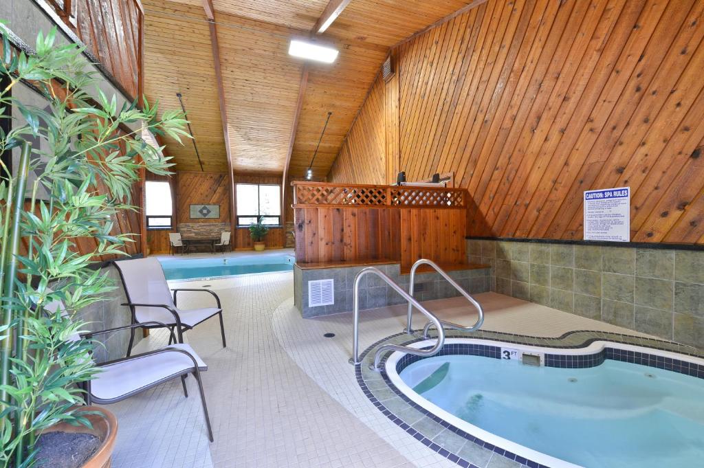 Super 8 by Wyndham Deadwood Black Hills Area photo 2