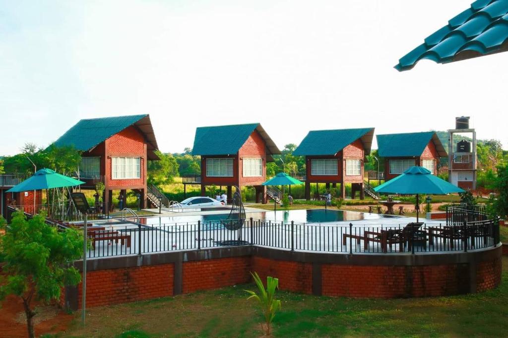 Elephant Entrance photo 1