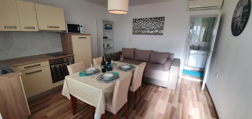 Apartments Lonza photo 1