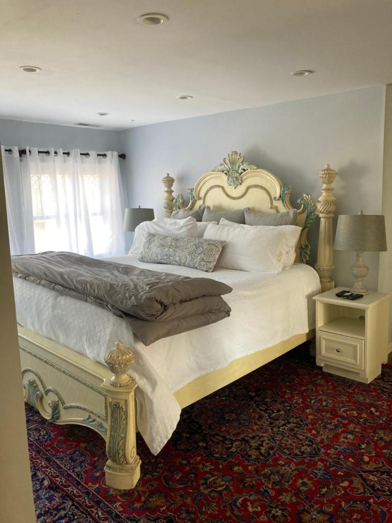 Baker's Hill Inn image