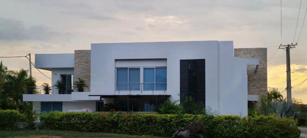 Casa Campestre en Condominio Lagos Del Peñon photo 3