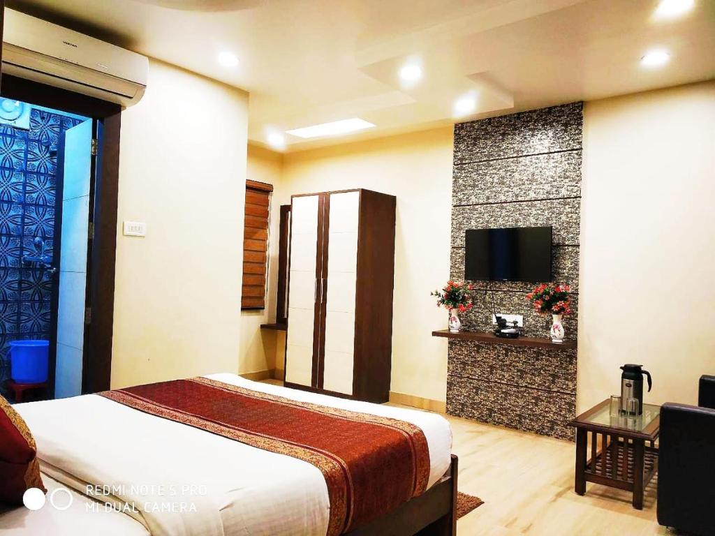 Двухместный (Двухместный номер Делюкс с 1 кроватью), Hotel Aadesh Palace
