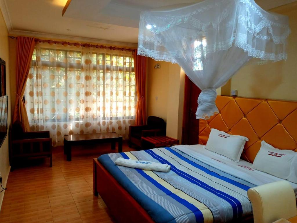 Vienna Woods Hotel Nakuru photo 2