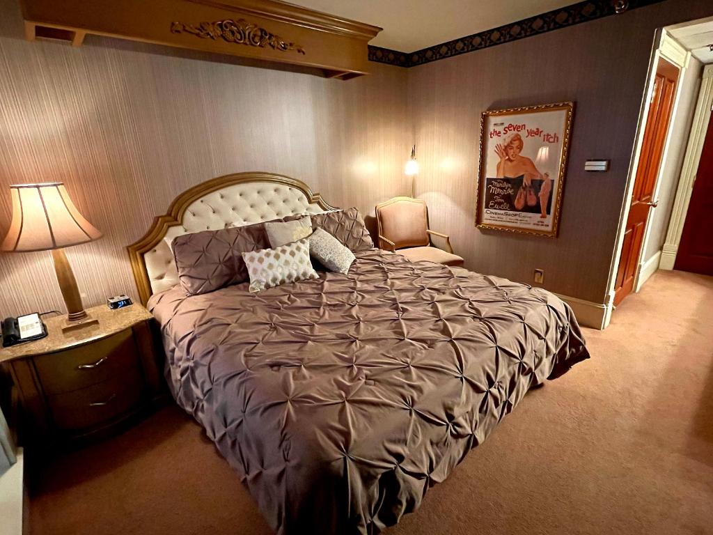 Celebrity Hotel photo 2