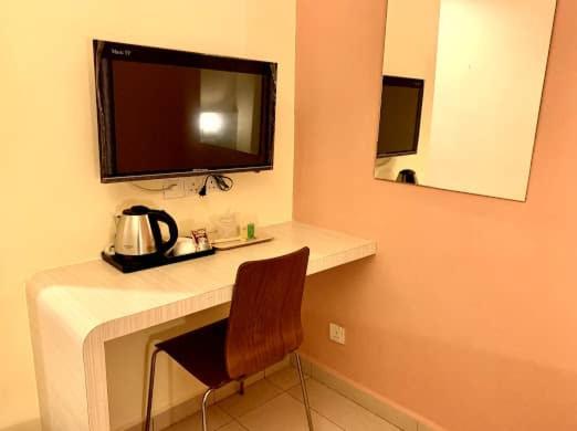 KLUANG RIVERVIEW HOTEL photo 2