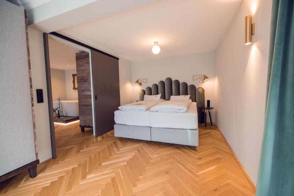 Сьюит (Классический люкс), Hotel Zillertalerhof