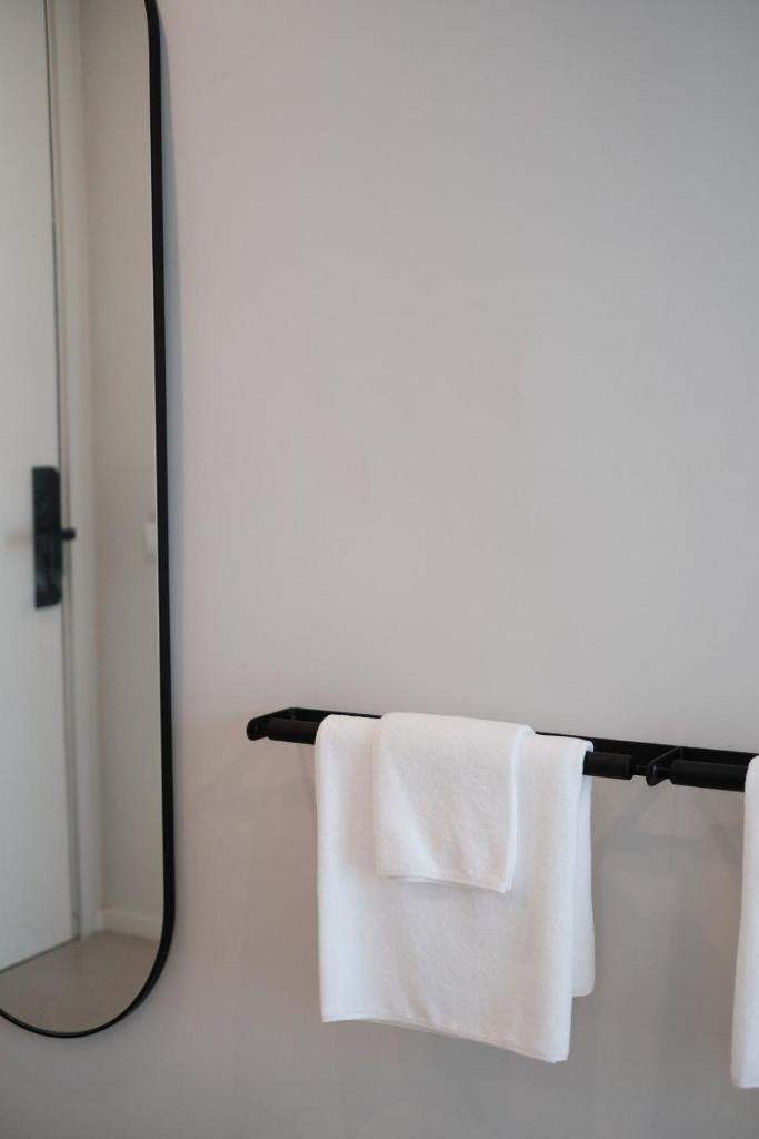 Двухместный (Двухместный номер с 1 кроватью и балконом), CHERN Hostel