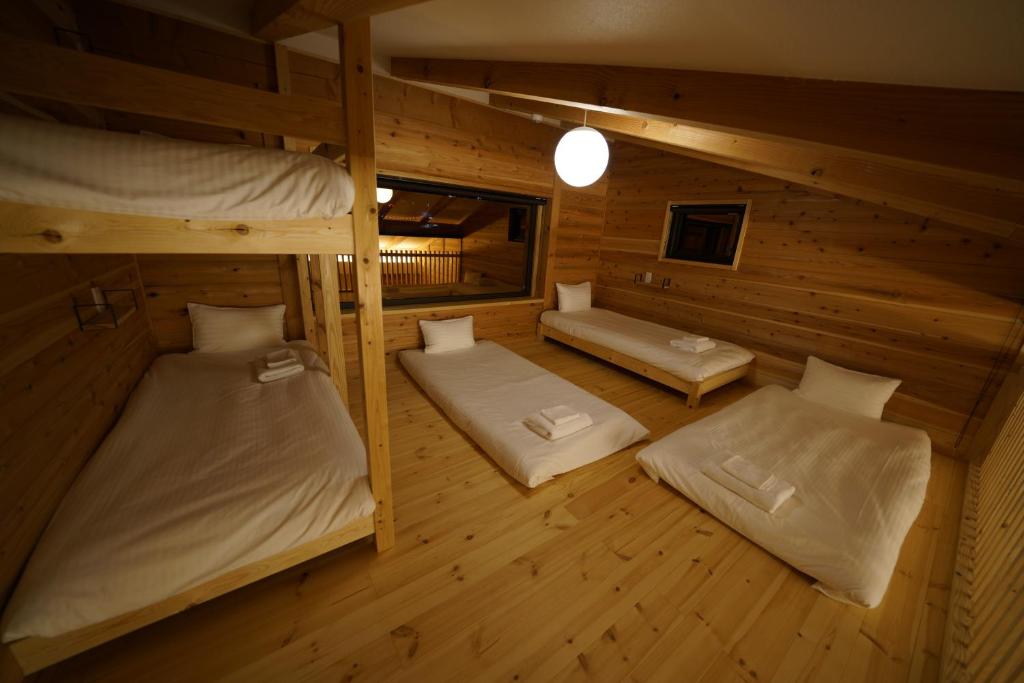 Tombi Lodge photo 1