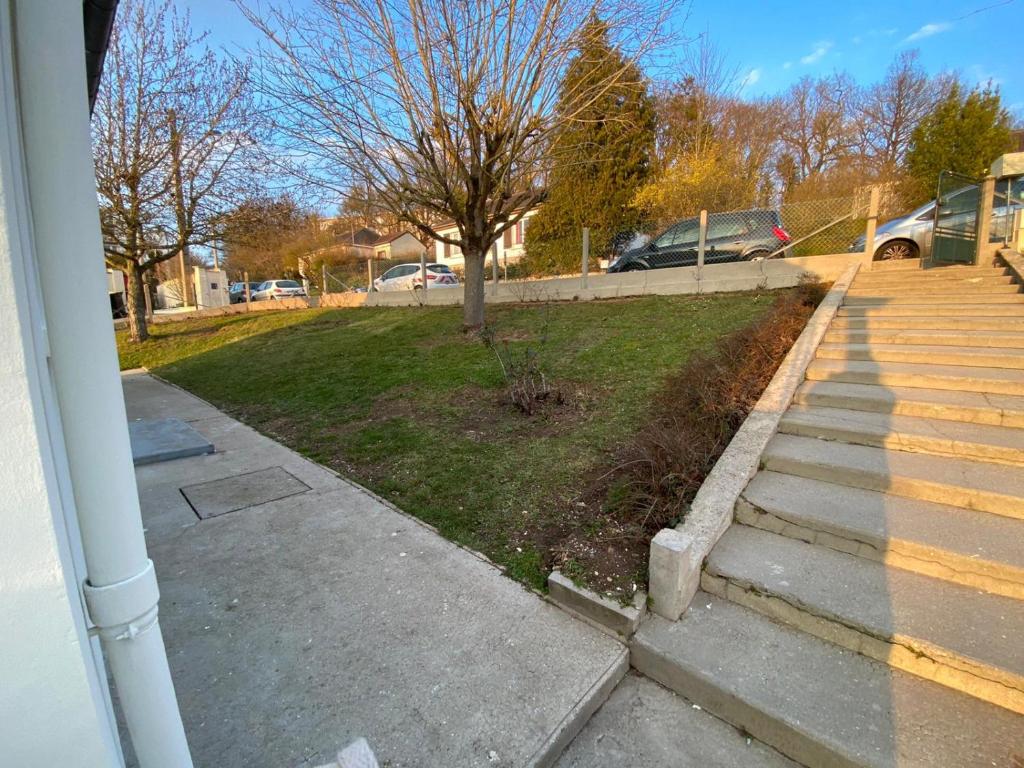 Maison entière avec jardin et une belle vue photo 3
