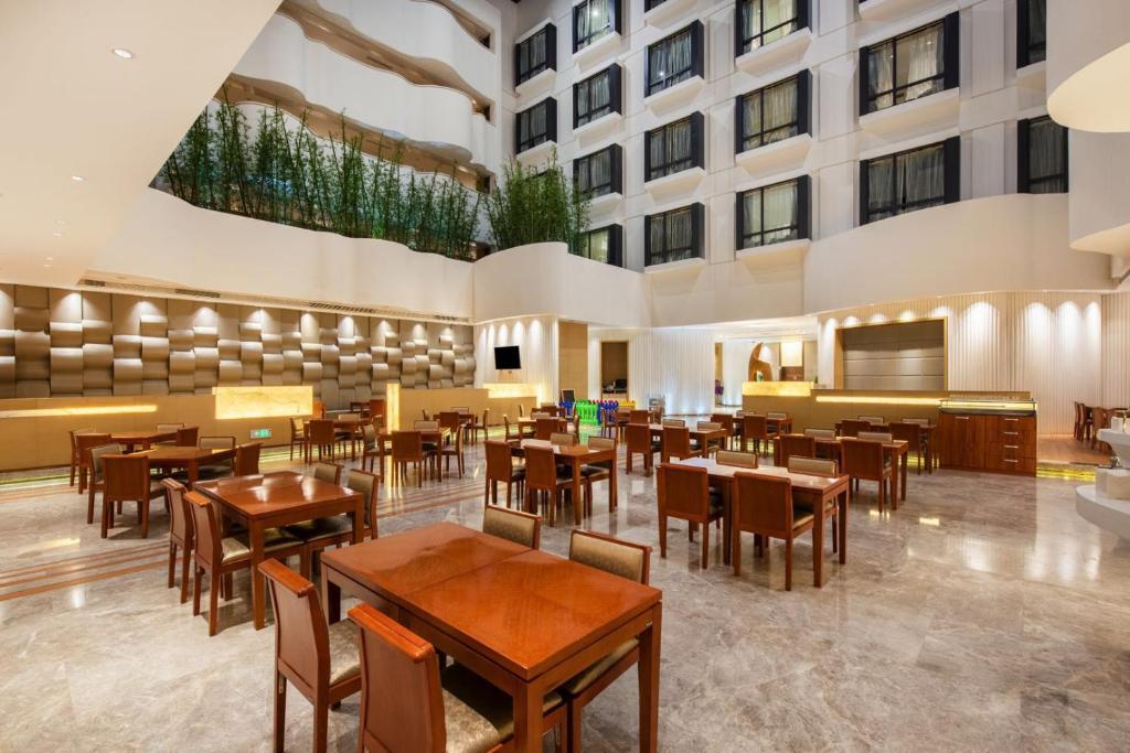 Holiday Inn Express Shenyang Golden Corridor, an IHG Hotel photo 1