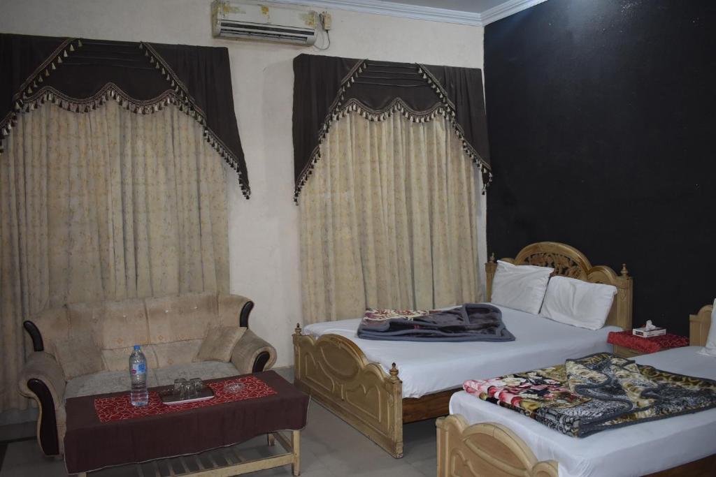 Hotel Kashmir International photo 1