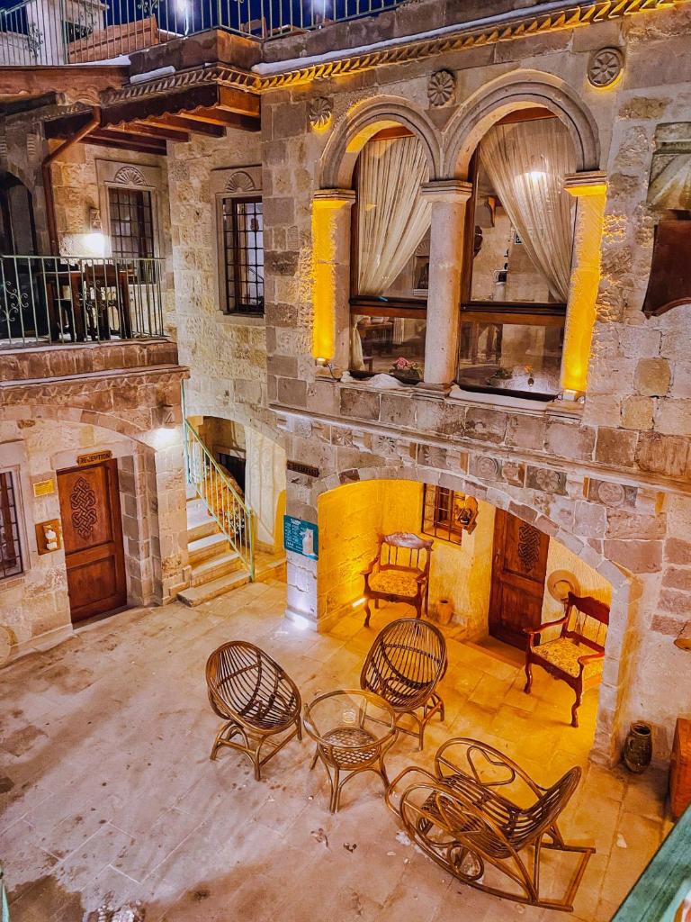 Charming Cave Hotel photo 3