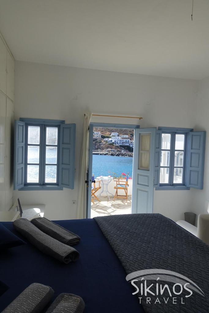 Seaside Traditional Cycladic House photo 2