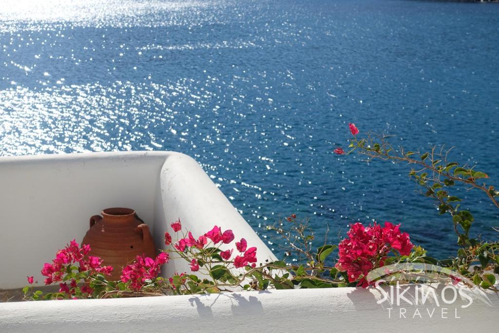 Seaside Traditional Cycladic House photo 3