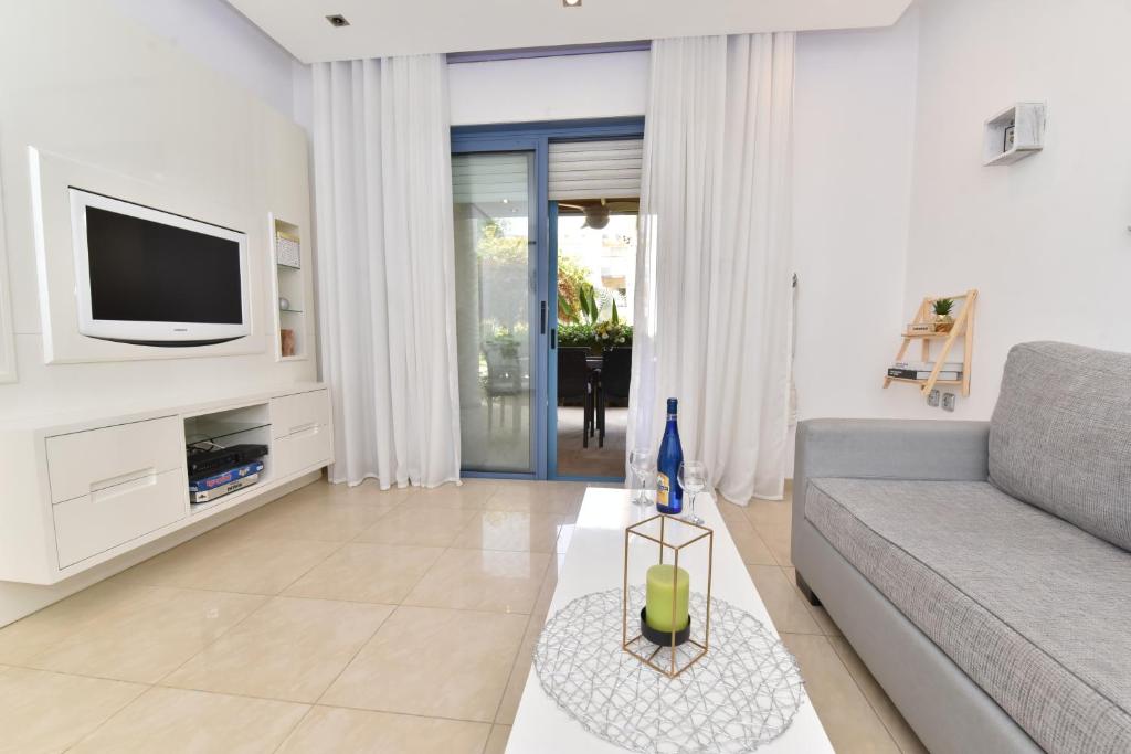 Royal Park Eilat - Garden Apartment by CROWN photo 4