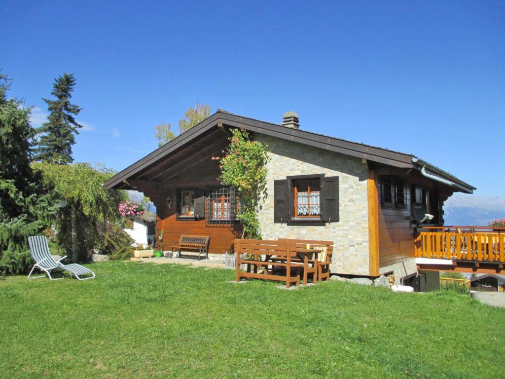Chalet L'Alouette by Interhome photo 1