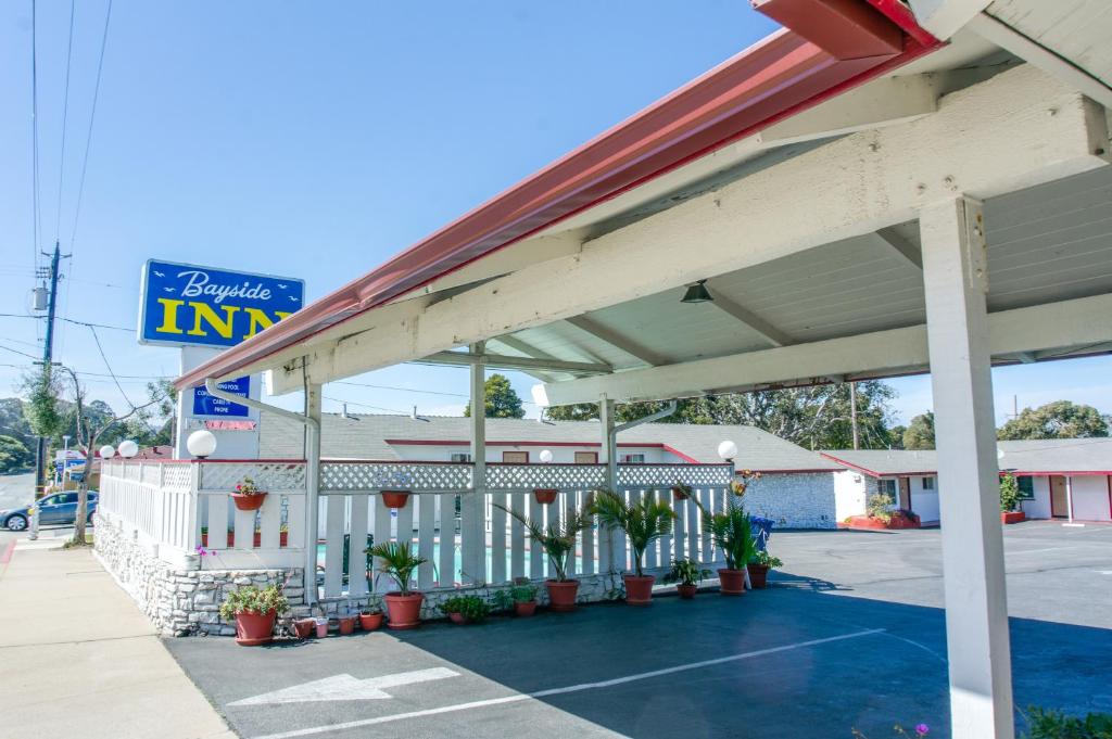 Bayside Inn image