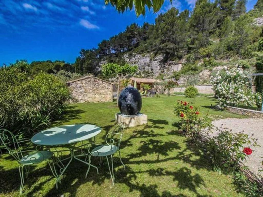 Villa L'Oliveraie by Interhome photo 2