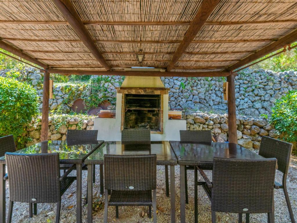 Holiday Home Varitx Paradise by Interhome photo 2