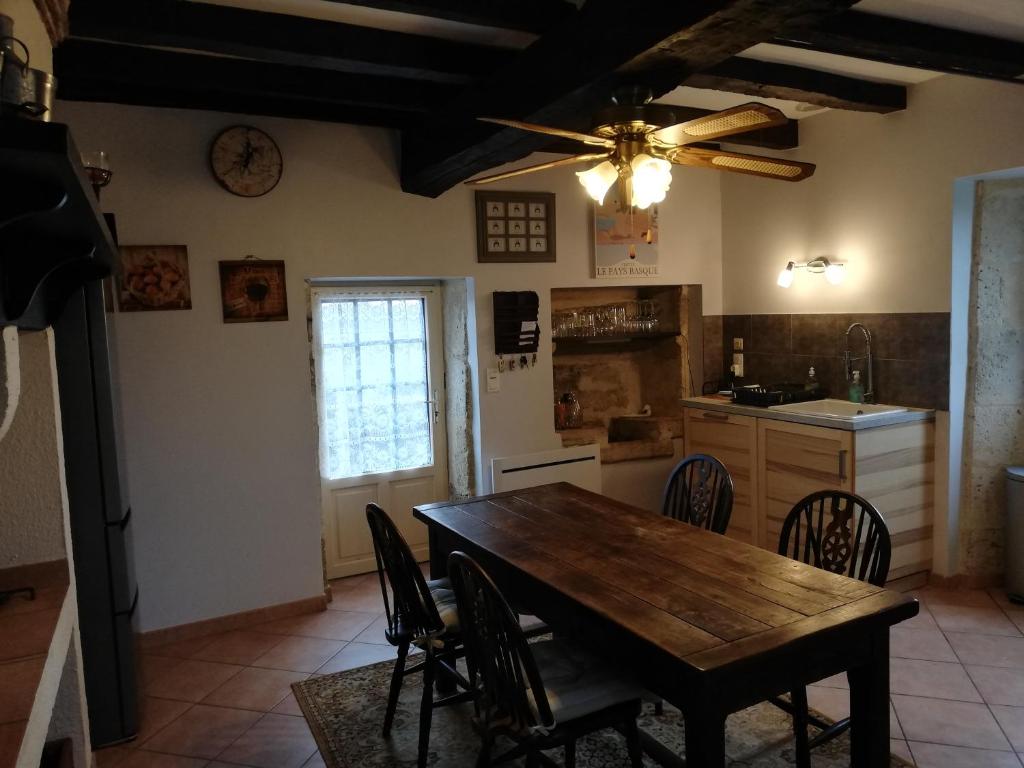 Great cottage near Bergerac and wineries France photo 1