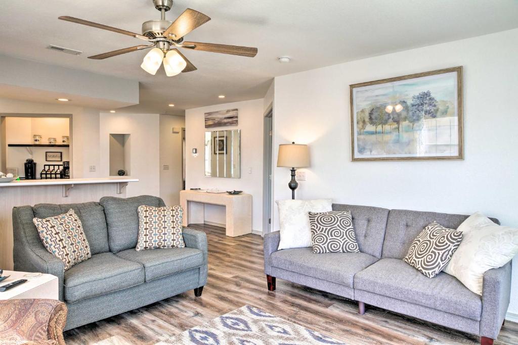 Lakefront Home with Hot Tub, Dock and Resort Amenities photo 3