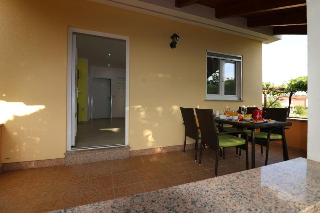 Bungalow Porec (4400-8) photo 2