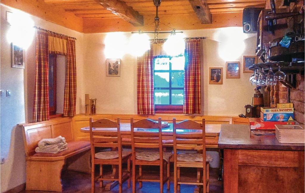 Stunning Home In Gradac With 3 Bedrooms And Wifi photo 1
