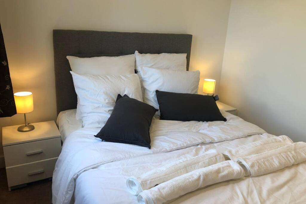 02 Bedrooms-Paris-Disneyland-WiFi- Parking-RER A photo 1
