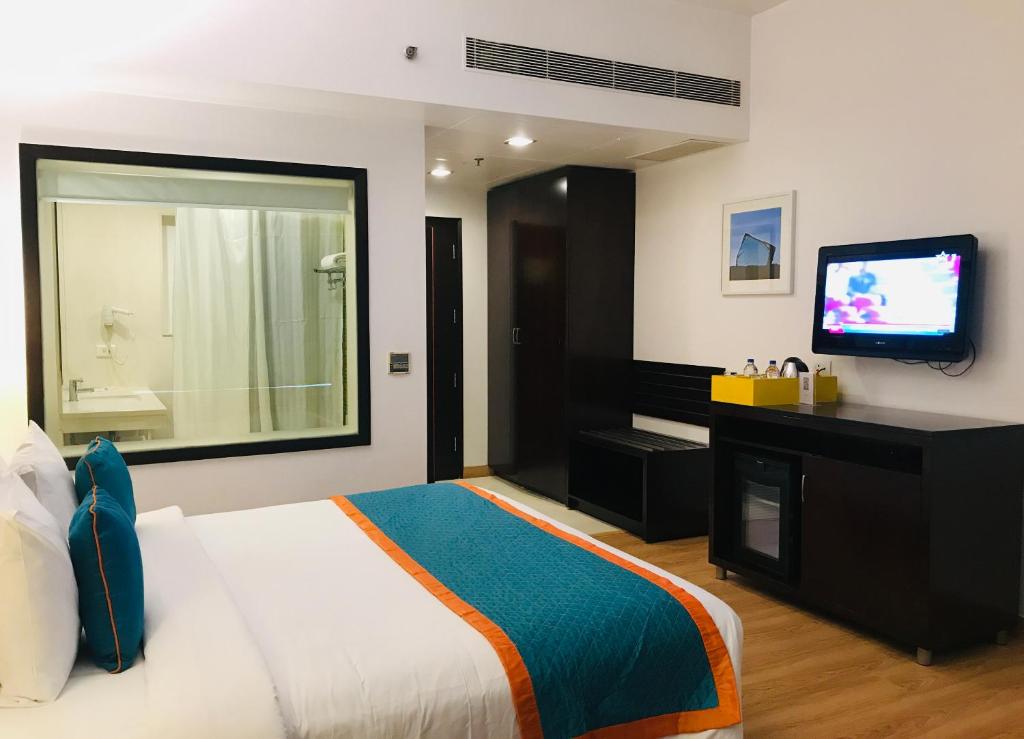 Двухместный (Двухместный номер Делюкс с 1 кроватью), Golden Tulip Gurgaon Sector 29