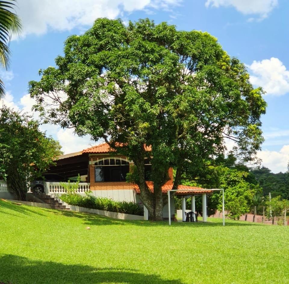 Linda Chácara - Águas de São Pedro - Próximo ao Parque Thermas photo 1