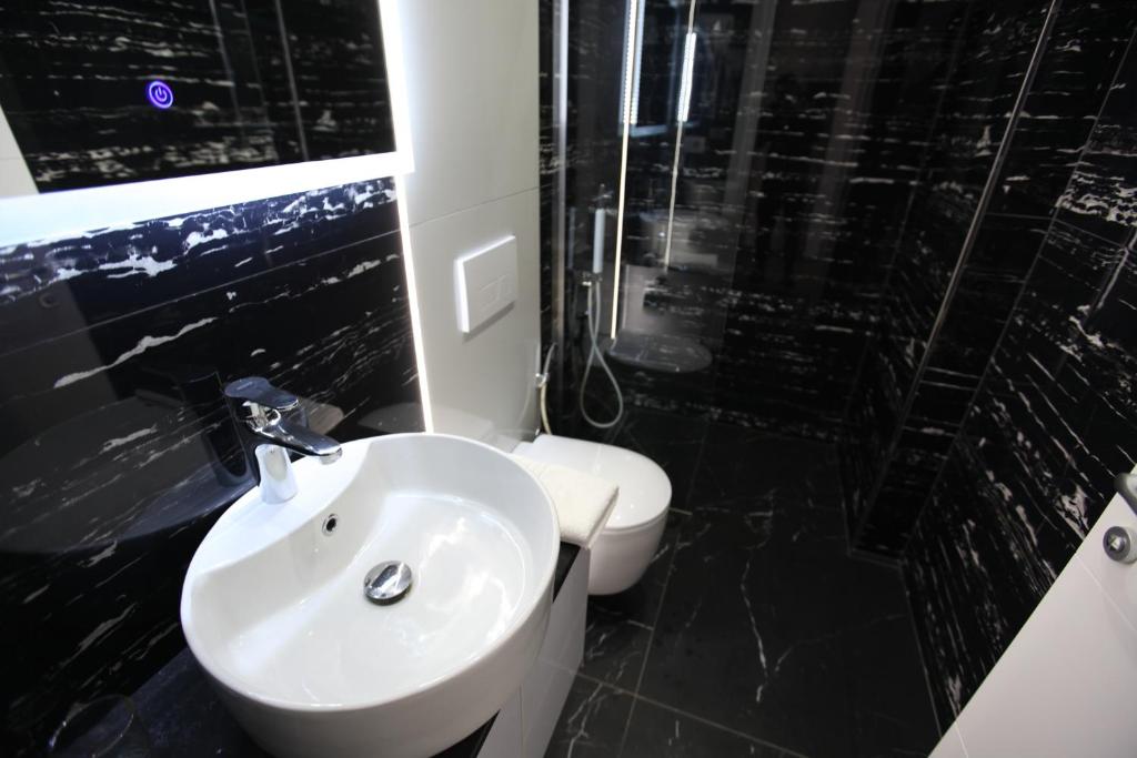 Ksamil Central Park Hotel photo 3