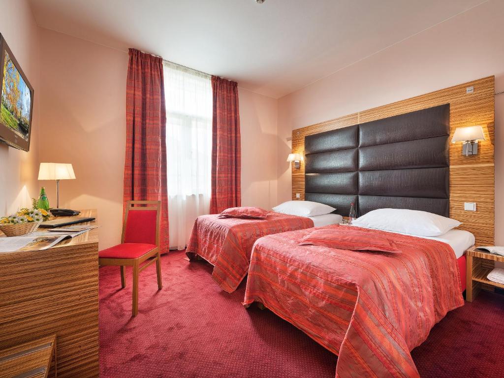 EA Hotel Sonata