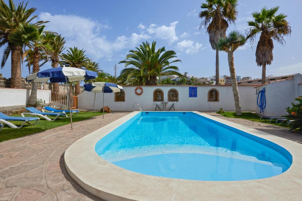 2 bedrooms appartement with shared pool terrace and wifi at Buenavista del Norte 1 km away from the beach photo 1