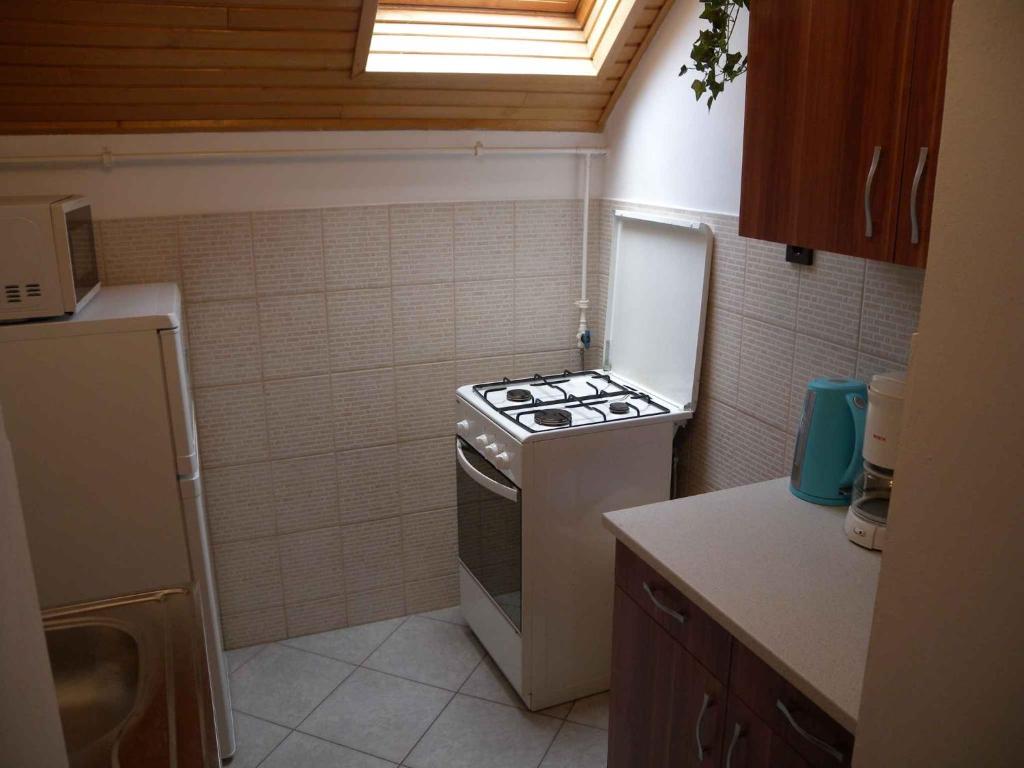 Apartments in Balatonkeresztur 37924 photo 3