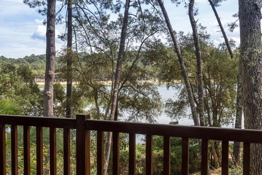 Villa Le Menez Avec Vue Sur Le Lac Marin Pour 10 Personnes photo 4