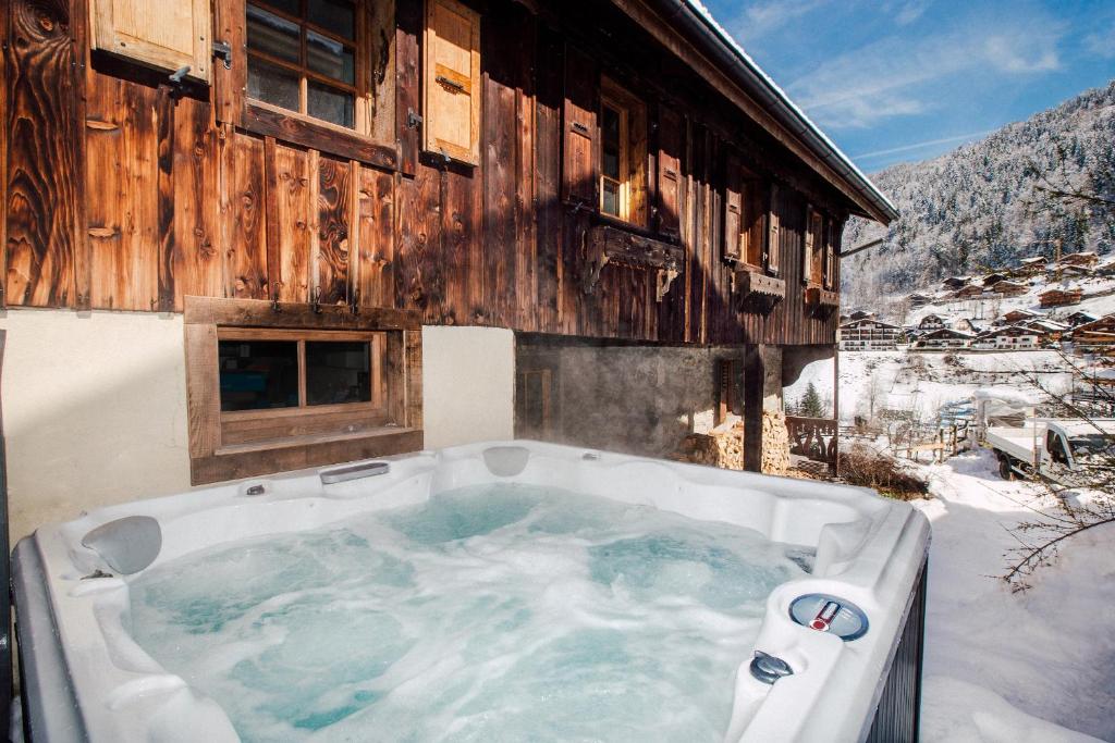 Chalet Vogue photo 1