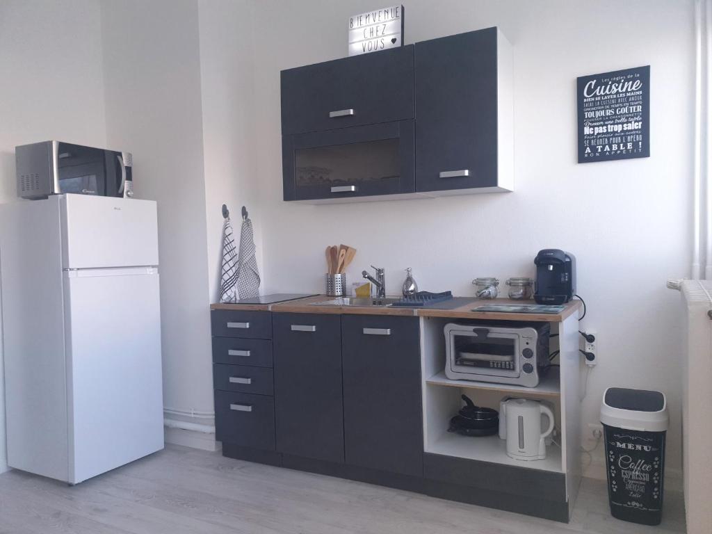 Appartement La Roseraie PARKING PRIVE photo 1