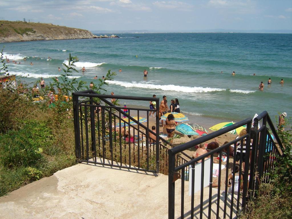 Villa Lazuren Bryag 2 photo 3