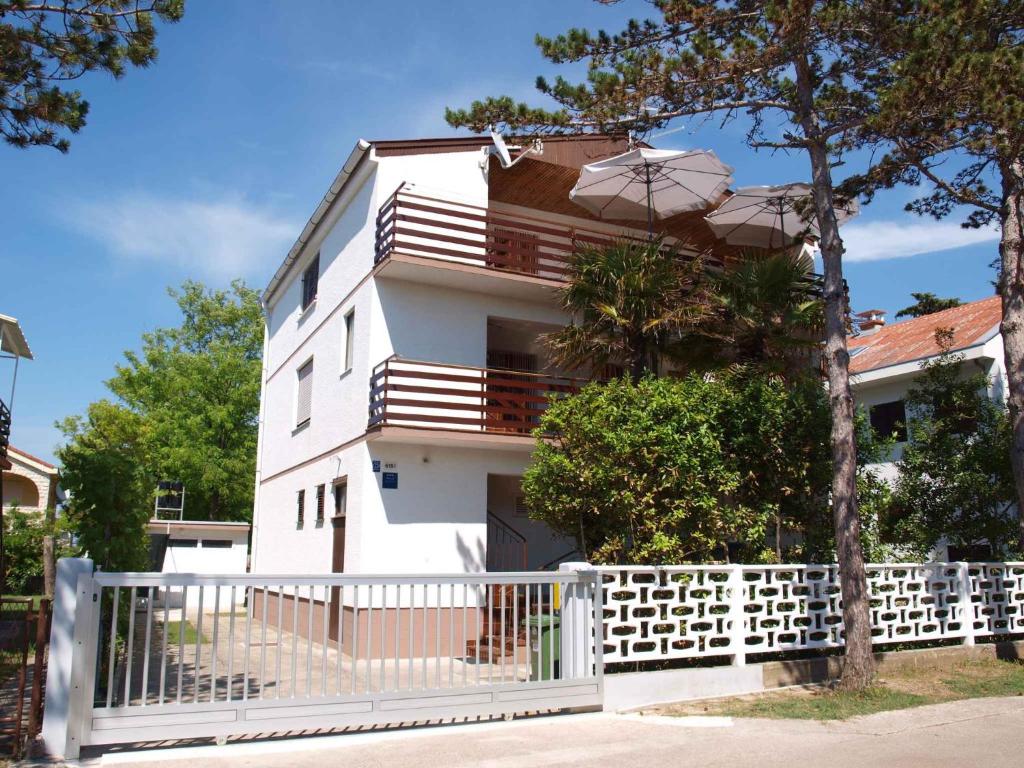 Apartments in Sabunike/Zadar Riviera 7812