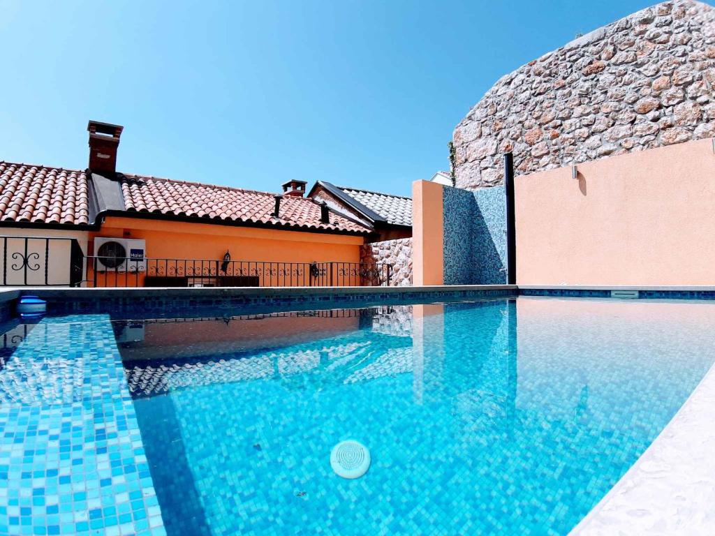 Holiday home in Saftici 26679