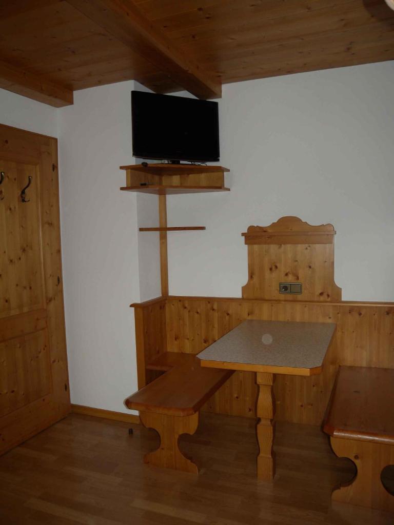 Apartment in St. Johann in Tirol 555 photo 4