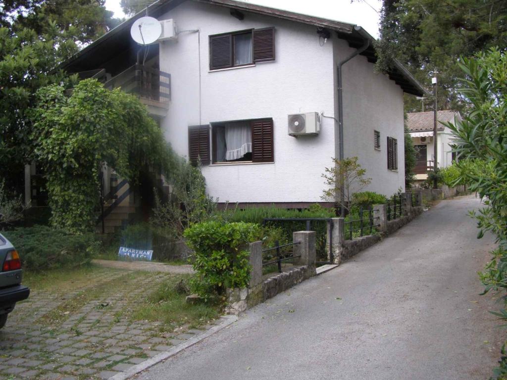 Apartment in Petrcane/Zadar Riviera 7866
