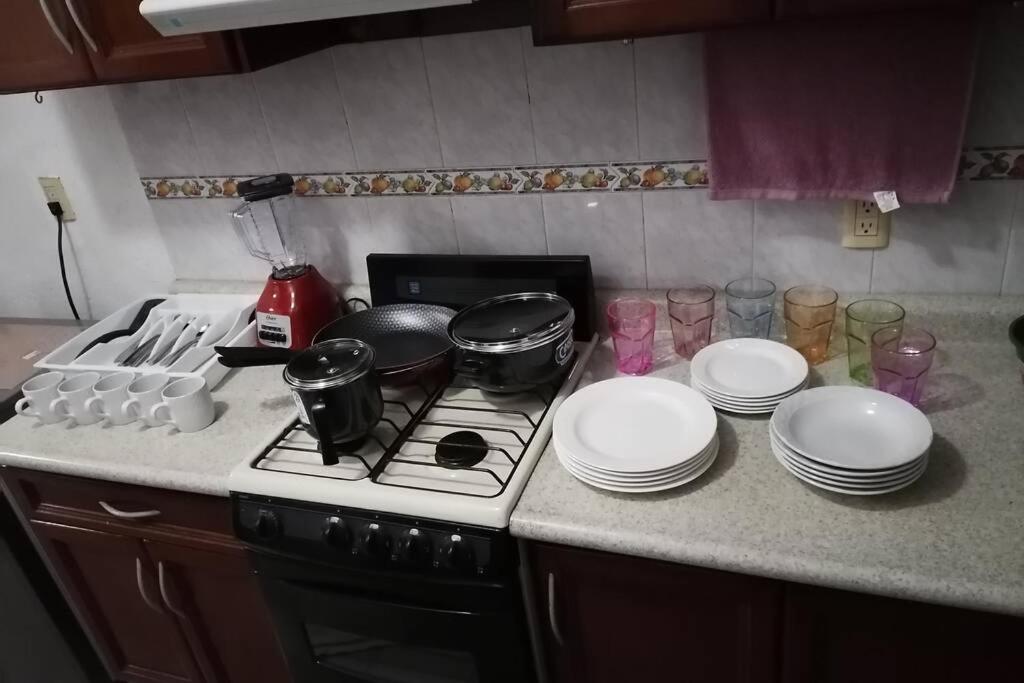 Bonita casa amueblada para 12 personas a 3 Kms del centro Cuernavaca photo 4