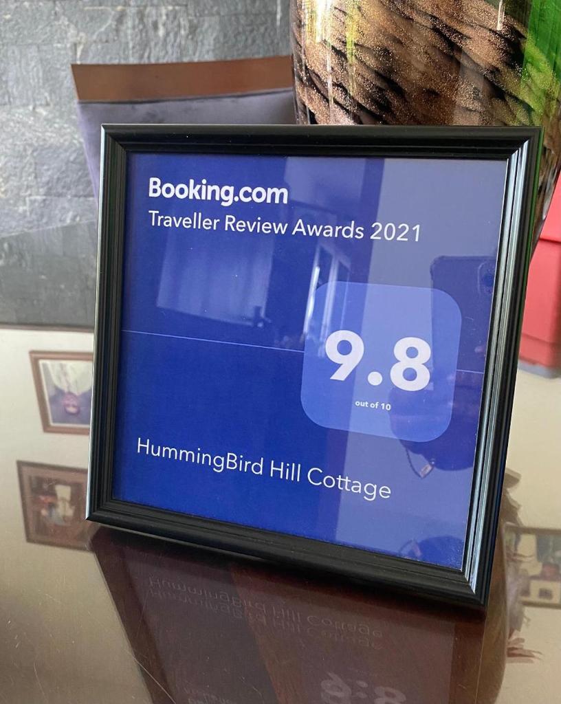 HummingBird Hill Cottage photo 4
