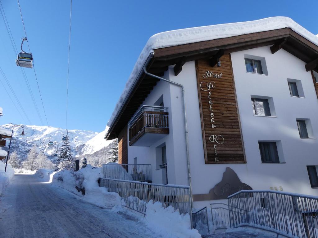 Hotel Plateau Rosa photo 2