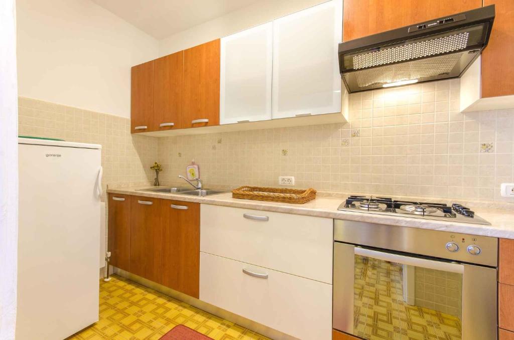 Apartment in Rovinj/Istrien 11533 photo 2