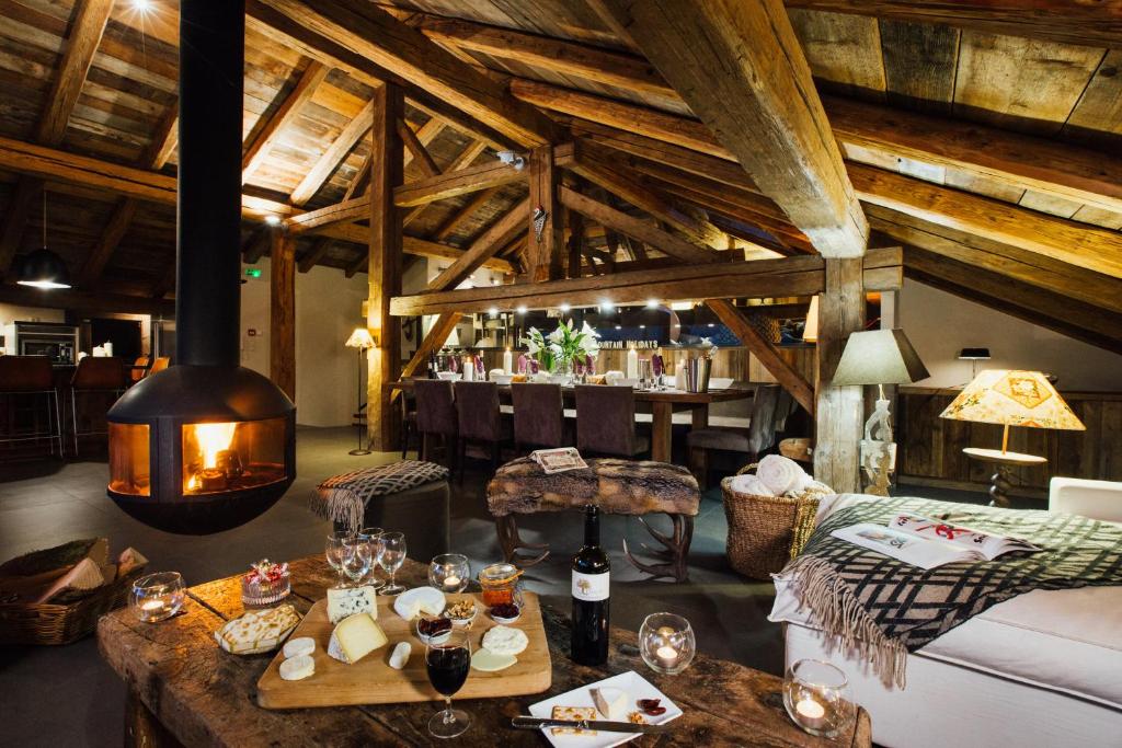 Chalet Debussy - Our elegant farmhouse photo 2